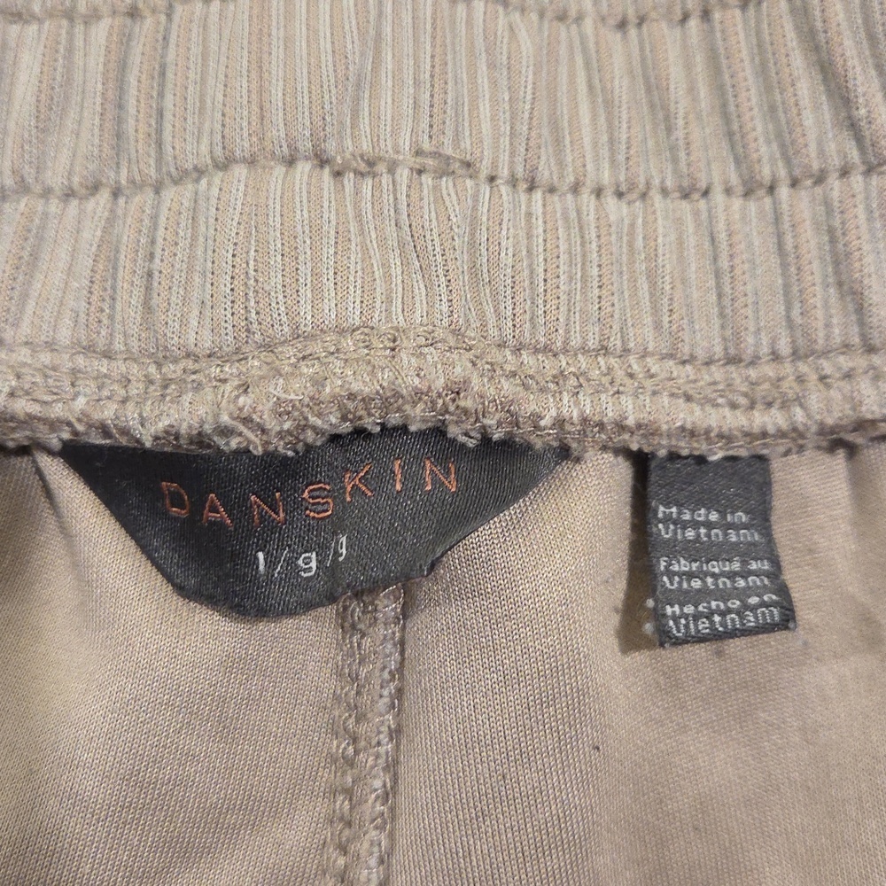 Danskin Light Beige Wide-Leg Capris Size L! - Picture 2 of 12